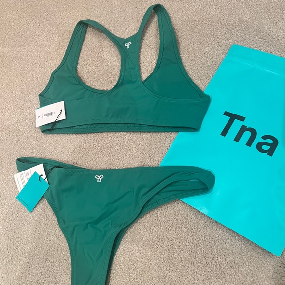 Aritzia TNA Bikini - Picture 3 of 4